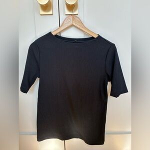Uniqlo Navy Ribbed Mid Sleeve Top